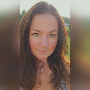 Meet your Posher, Alaina